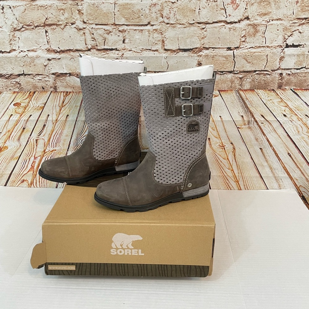 New SOREL Major Pull On Boots womens 8 perforated gray Leather Mid Calf buckle